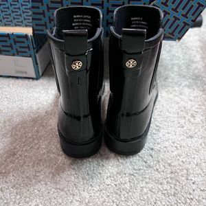 Size 8 Tory Burch Stormy Rain Bootie